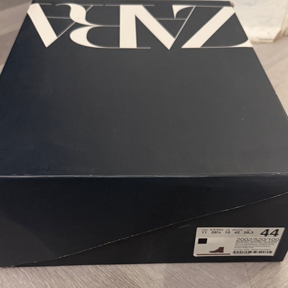 Zara Men's Tan Suede Lace-Up Boots - Picture 7 of 7